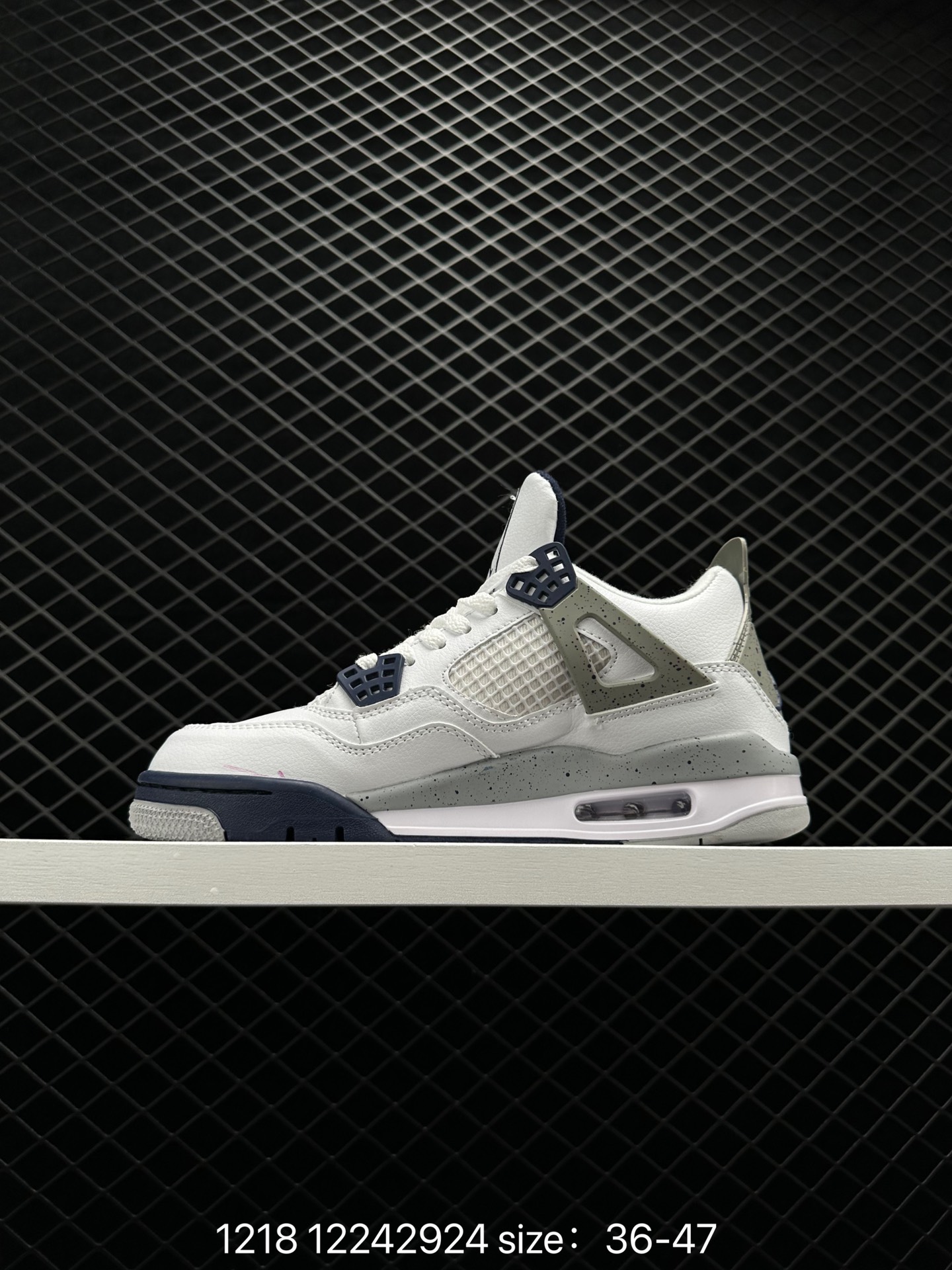 Nike Air Jordan 4 Retro